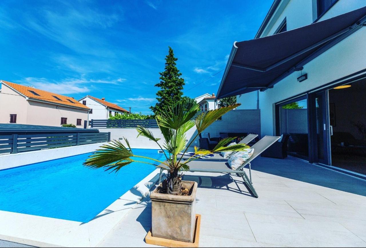 Villa Mondo Adria Njivice Exterior foto